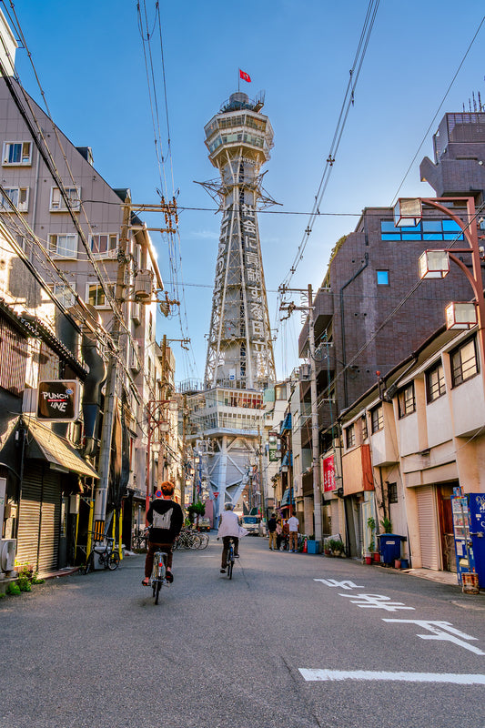 Riding Through Shinsekai 新世界