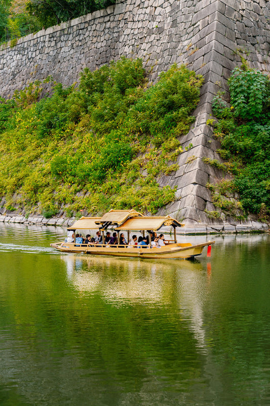 Floating Through the Past 過去