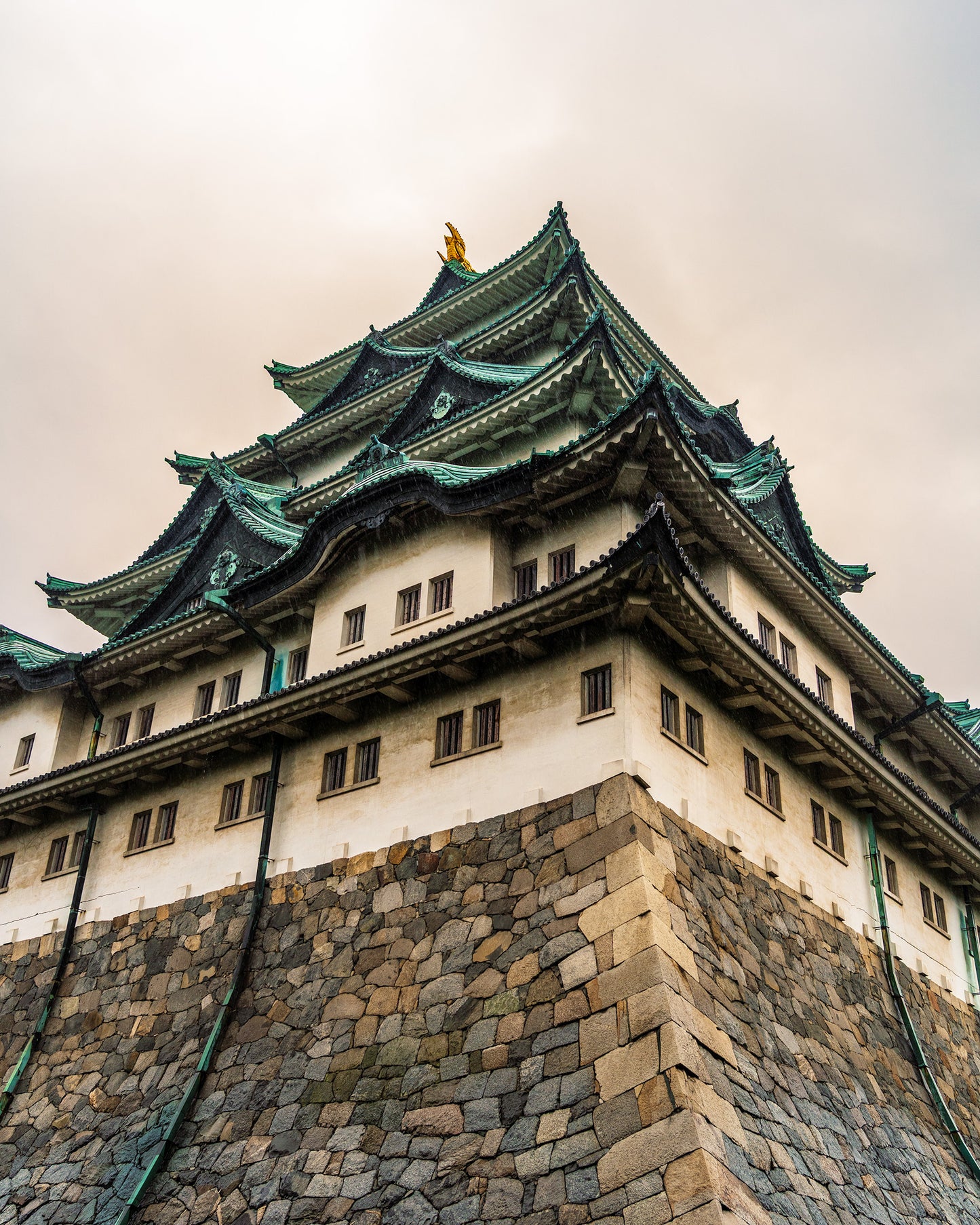 Nagoya Castle In a Downpour 名古屋城