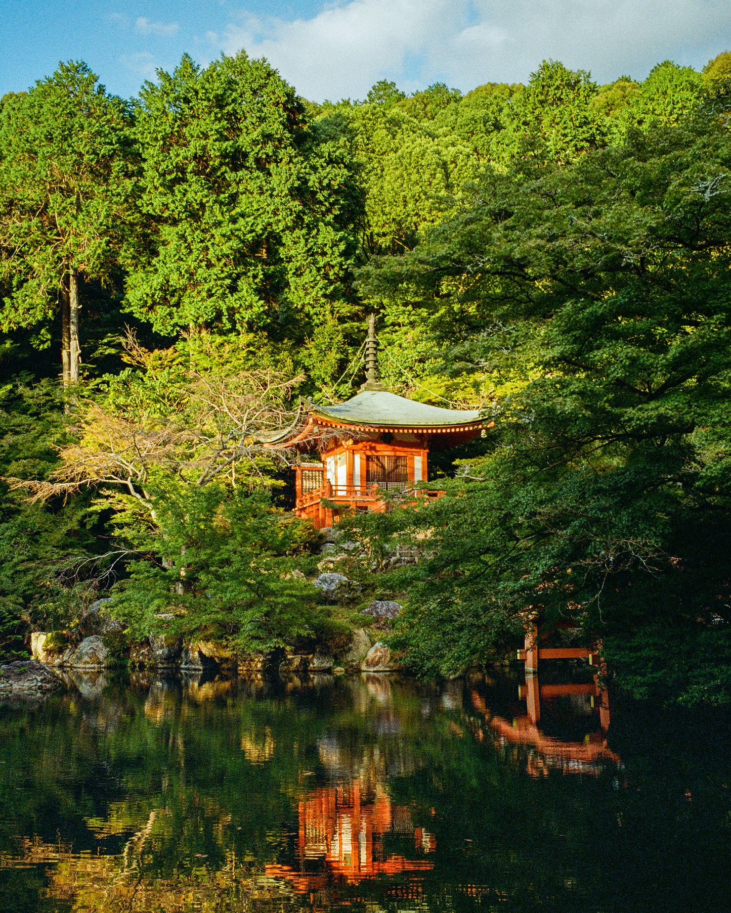 Bentendo Hall Reflecting 弁天堂
