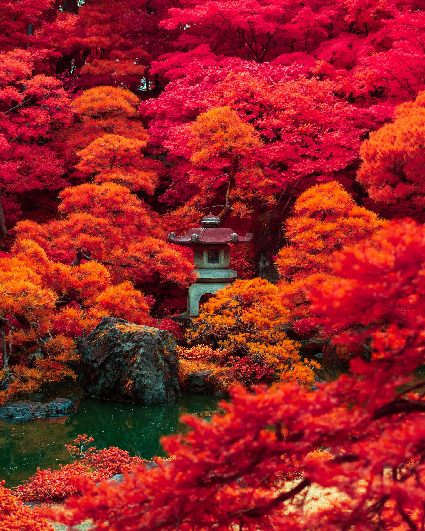 Tōrō Garden 灯籠