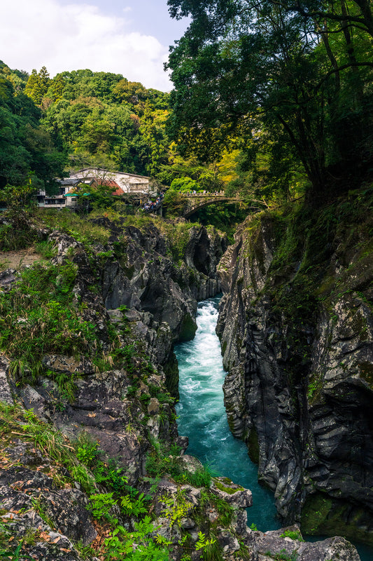 Takachiho Gorge Roars 高千穂峡